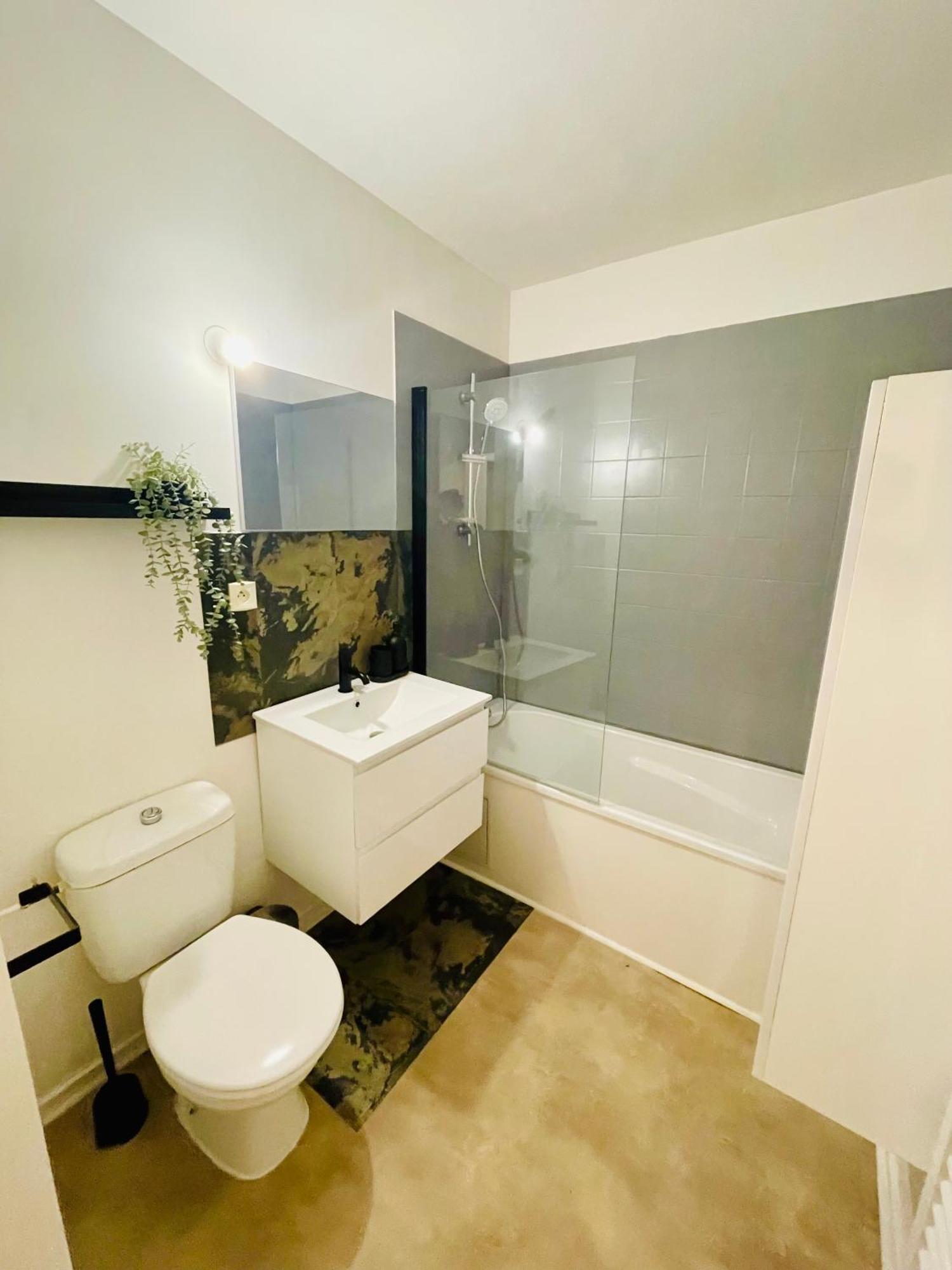 L'Escapade Apartment Fougères Екстериор снимка