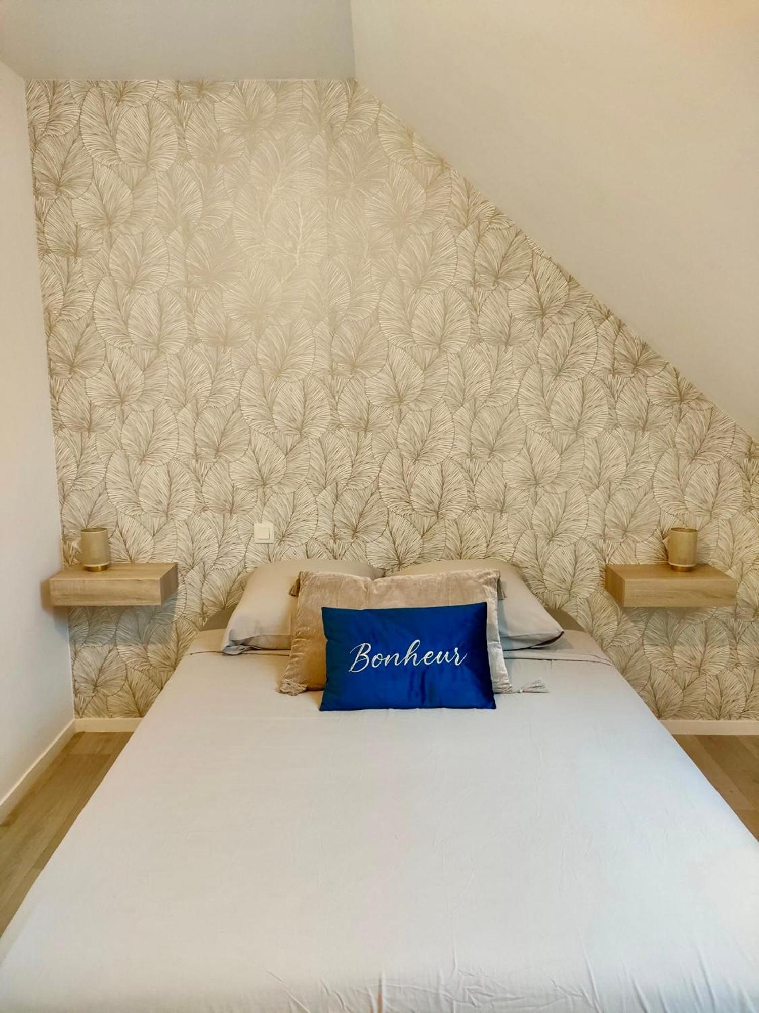 L'Escapade Apartment Fougères Екстериор снимка